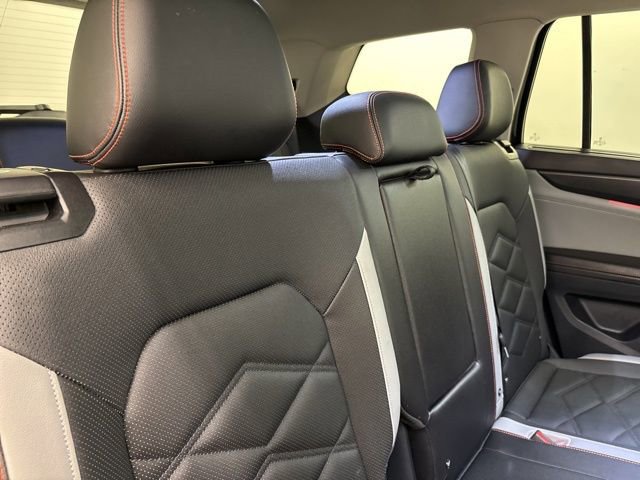 Certified 2025 Volkswagen Atlas Peak Edition SE image 27