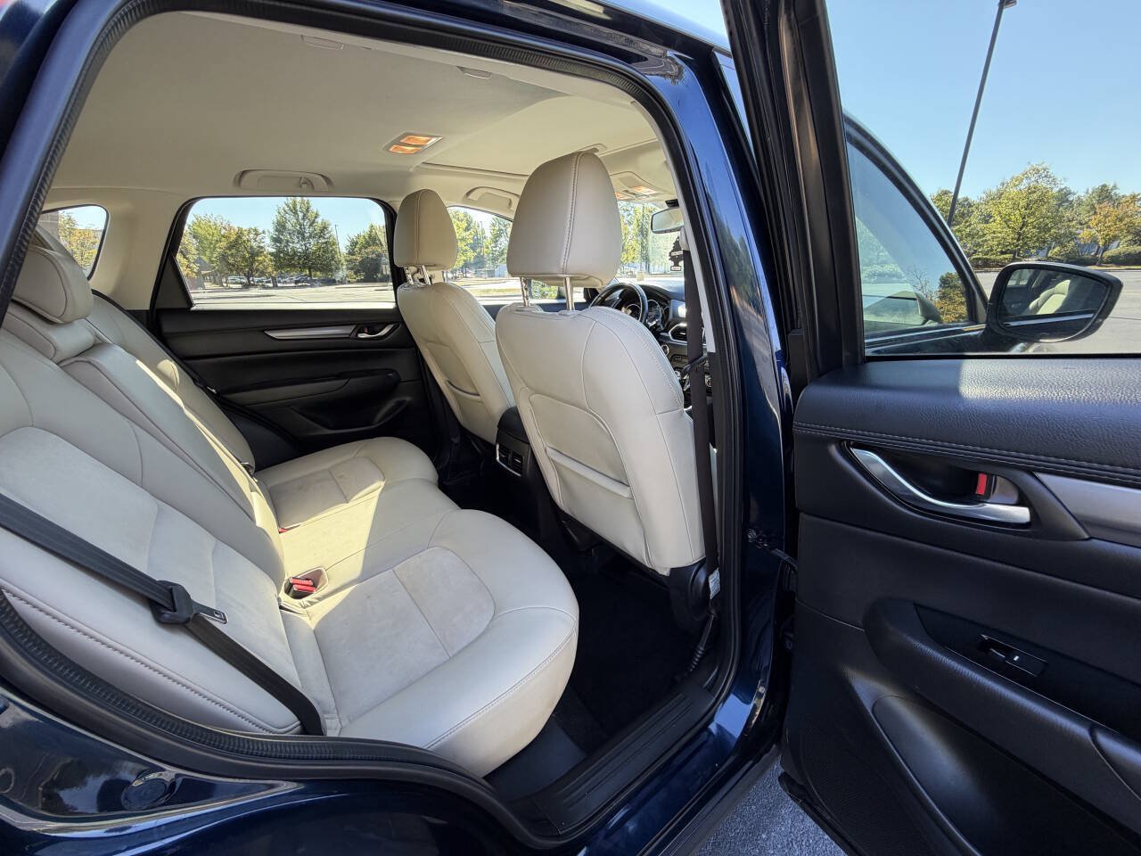 Used 2018 MAZDA CX-5 Touring w/ Preferred Equipment Package AWD/4WD image 15