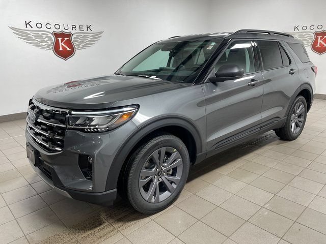 New 2026 Ford Explorer Active w/ Active Comfort Package AWD/4WD image 3
