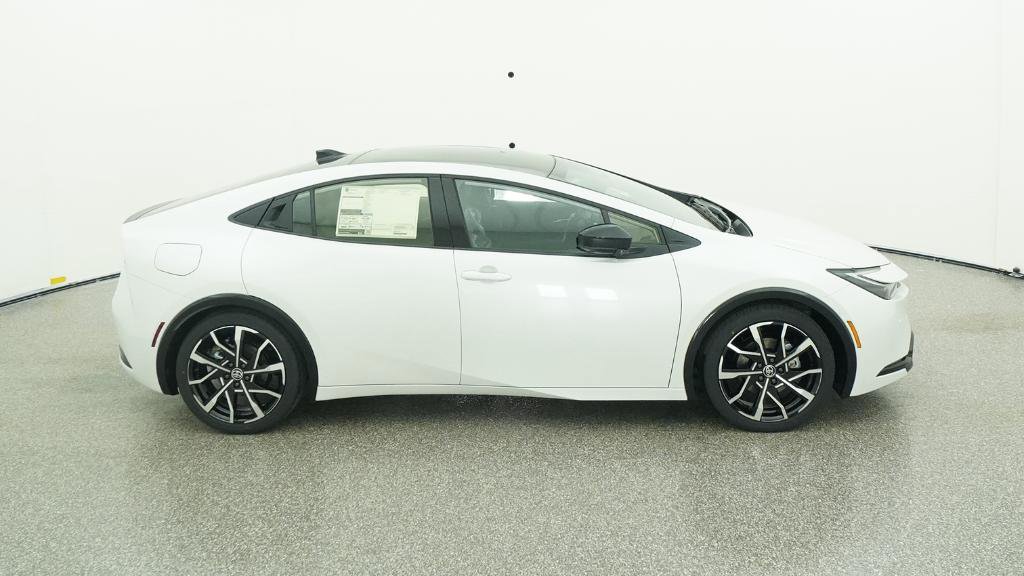 New 2026 Toyota Prius Plug-In Hybrid FWD image 41