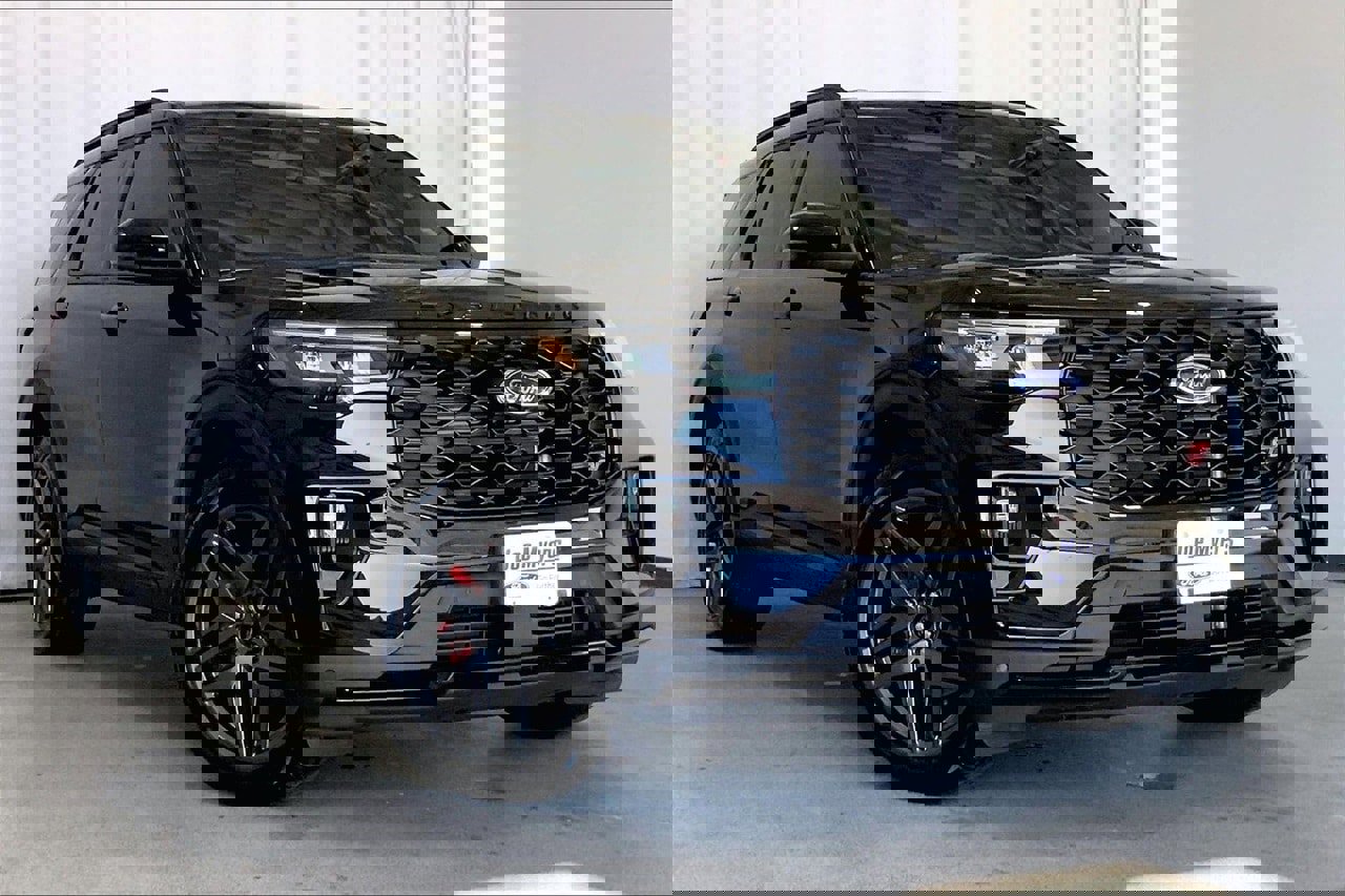 Used 2025 Ford Explorer ST w/ Sun And Sound Package video 1