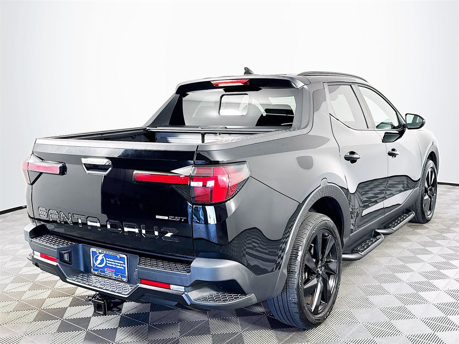 Certified 2024 Hyundai Santa Cruz Night image 7