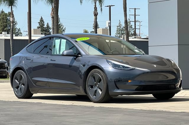 Used 2023 Tesla Model 3 Standard Range RWD video 2