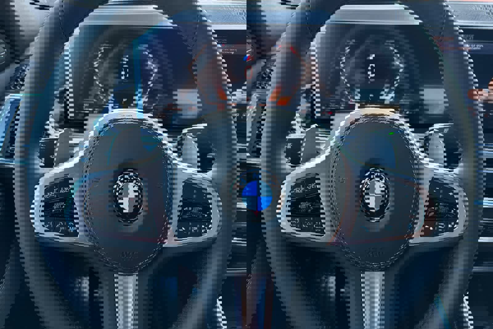 New 2026 BMW X6 xDrive40i w/ Executive Package image 23