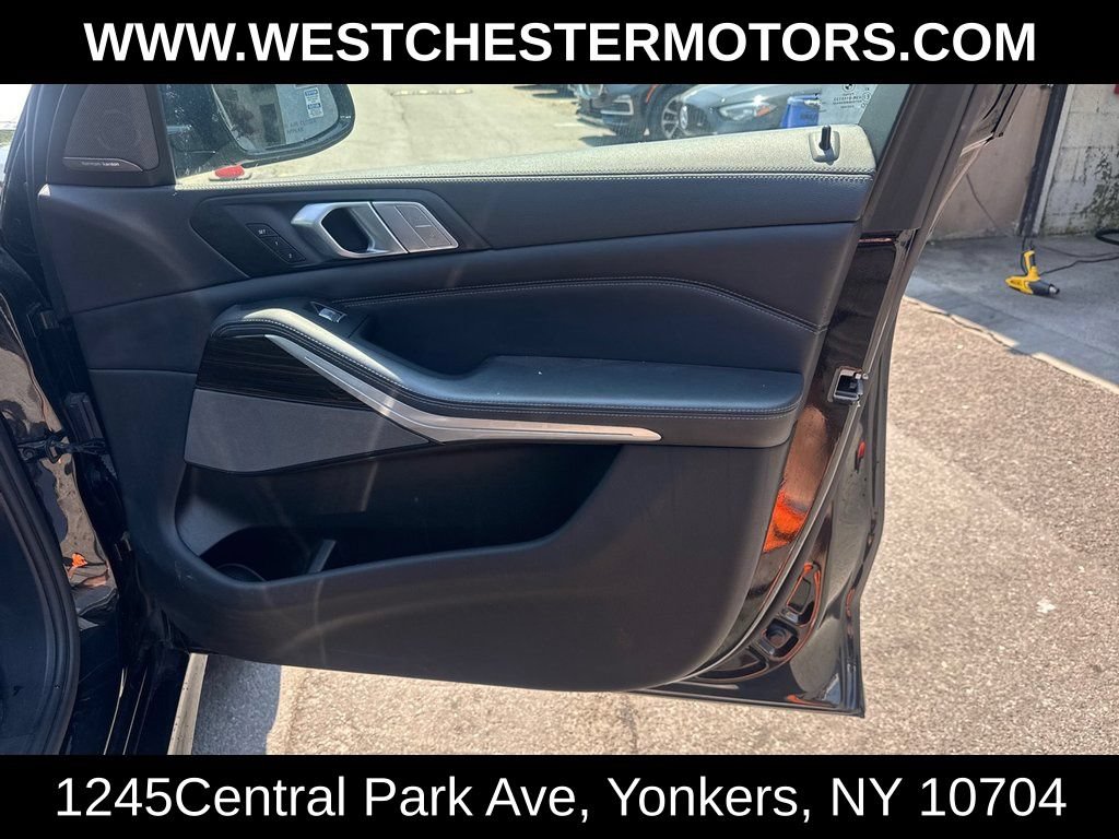 Used 2021 BMW X7 xDrive40i AWD/4WD image 14