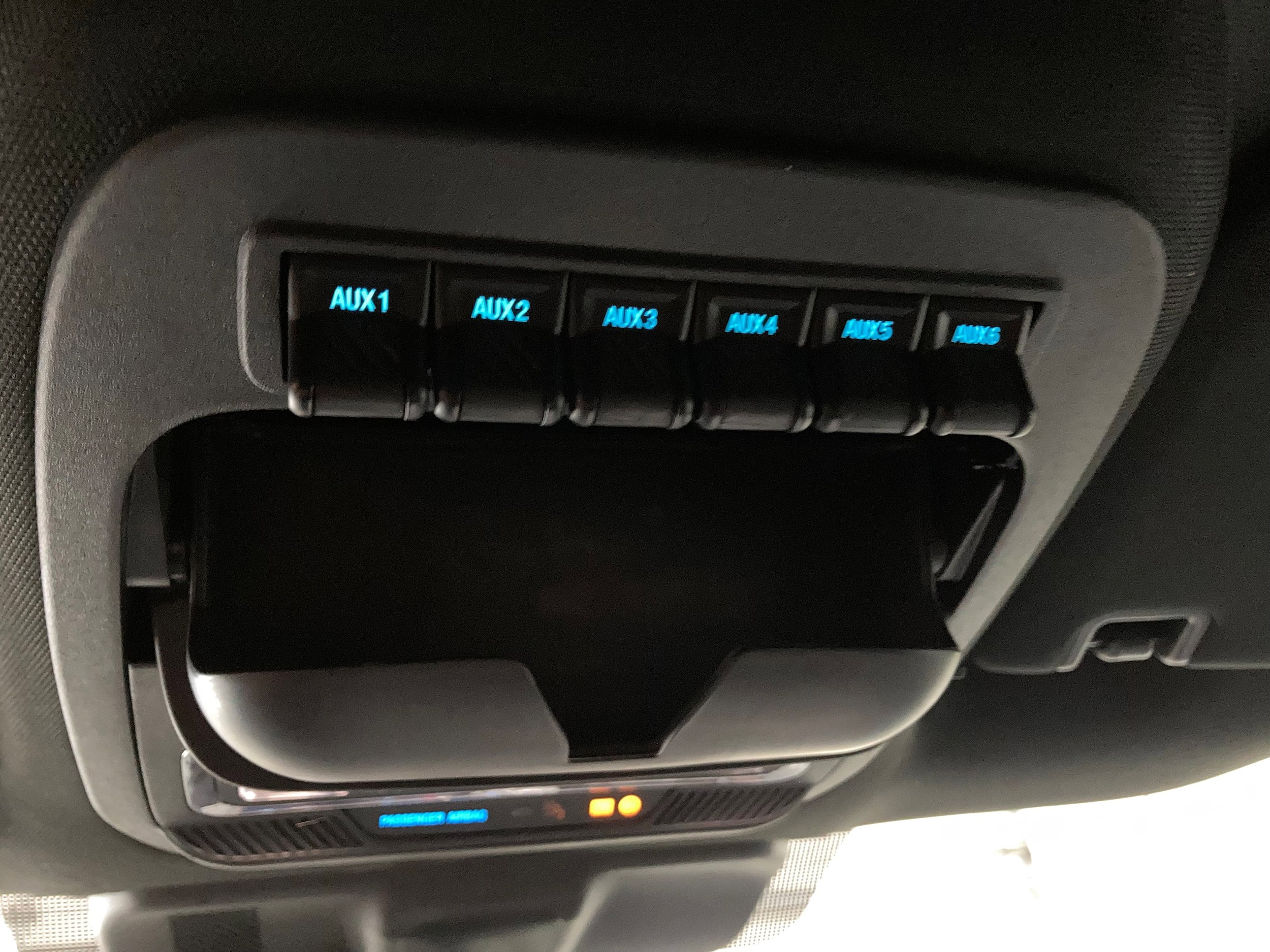 Used 2023 Ford F350 Platinum AWD/4WD image 37