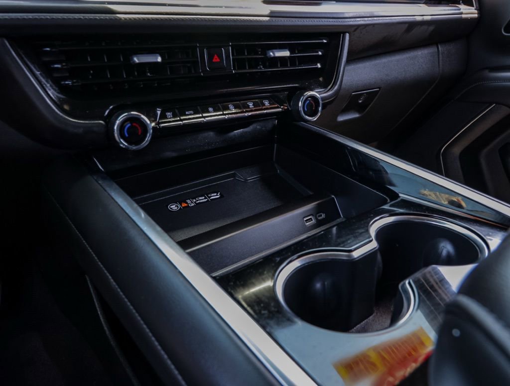 Used 2025 Chevrolet Tahoe LT AWD/4WD image 30