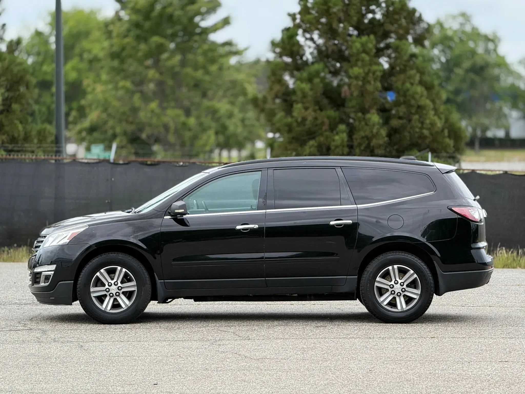 Used 2016 Chevrolet Traverse LT AWD/4WD image 8