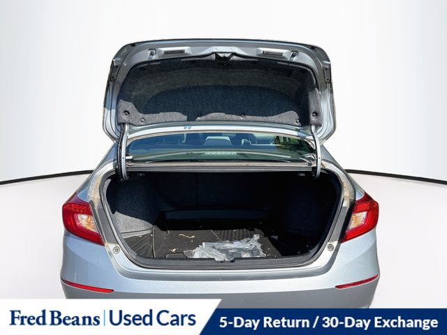 Used 2018 Honda Accord EX image 32