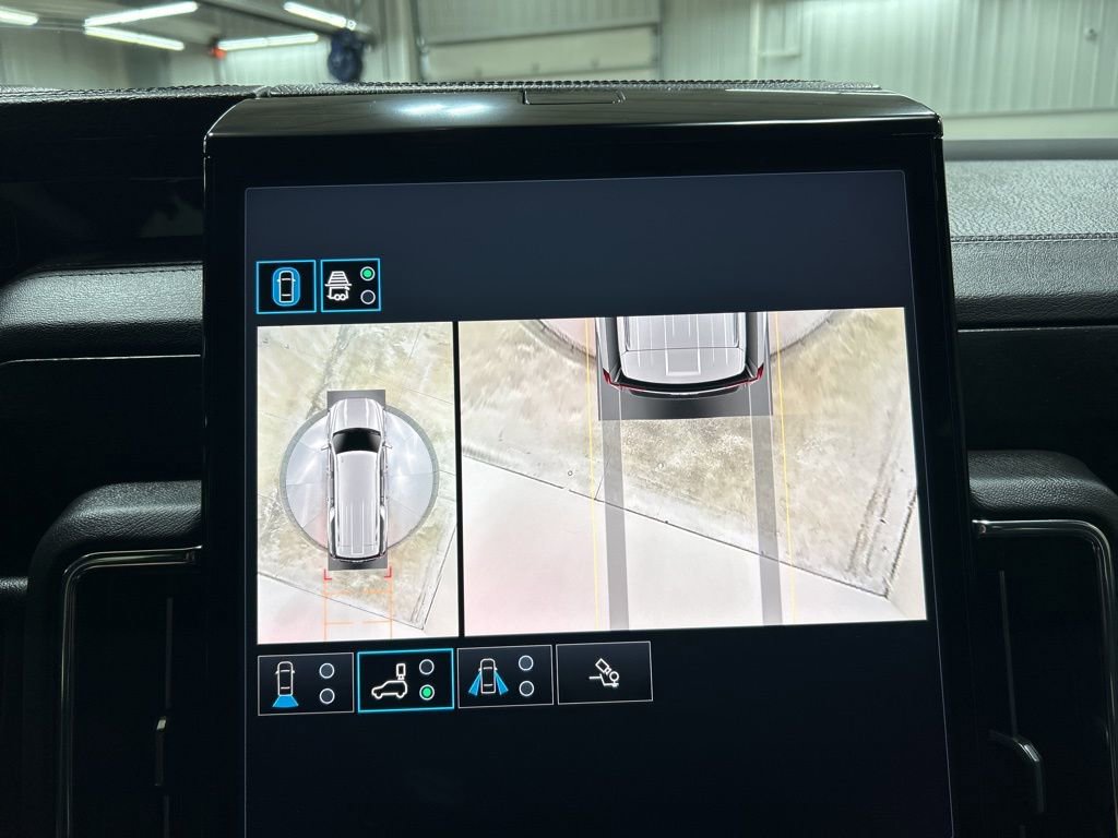 Used 2025 GMC Yukon XL Denali w/ LPO, Floor Liner Package image 24