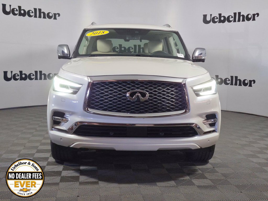 Used 2018 INFINITI QX80 4WD w/ Deluxe Technology Package image 2