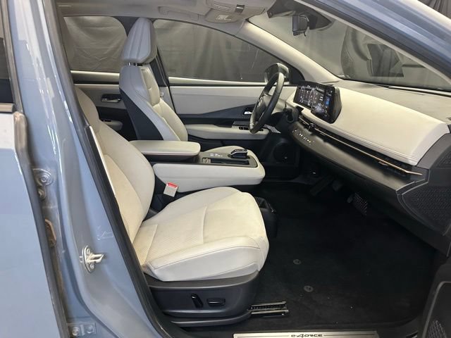 Used 2024 Nissan Ariya AWD image 15