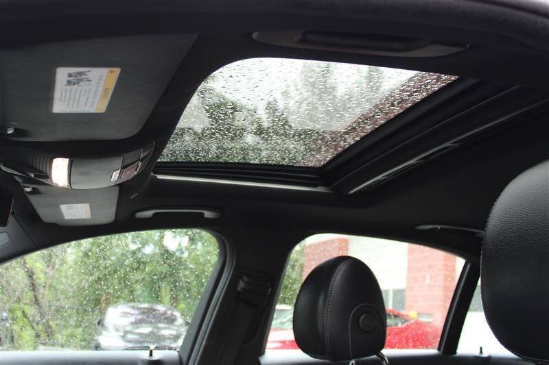 Used 2019 Mercedes-Benz C 300 4MATIC Sedan image 23