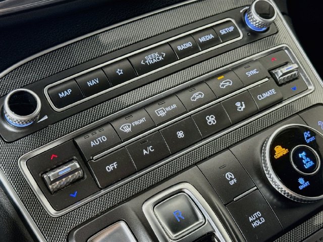 Certified 2023 Hyundai Santa Fe XRT AWD/4WD image 18