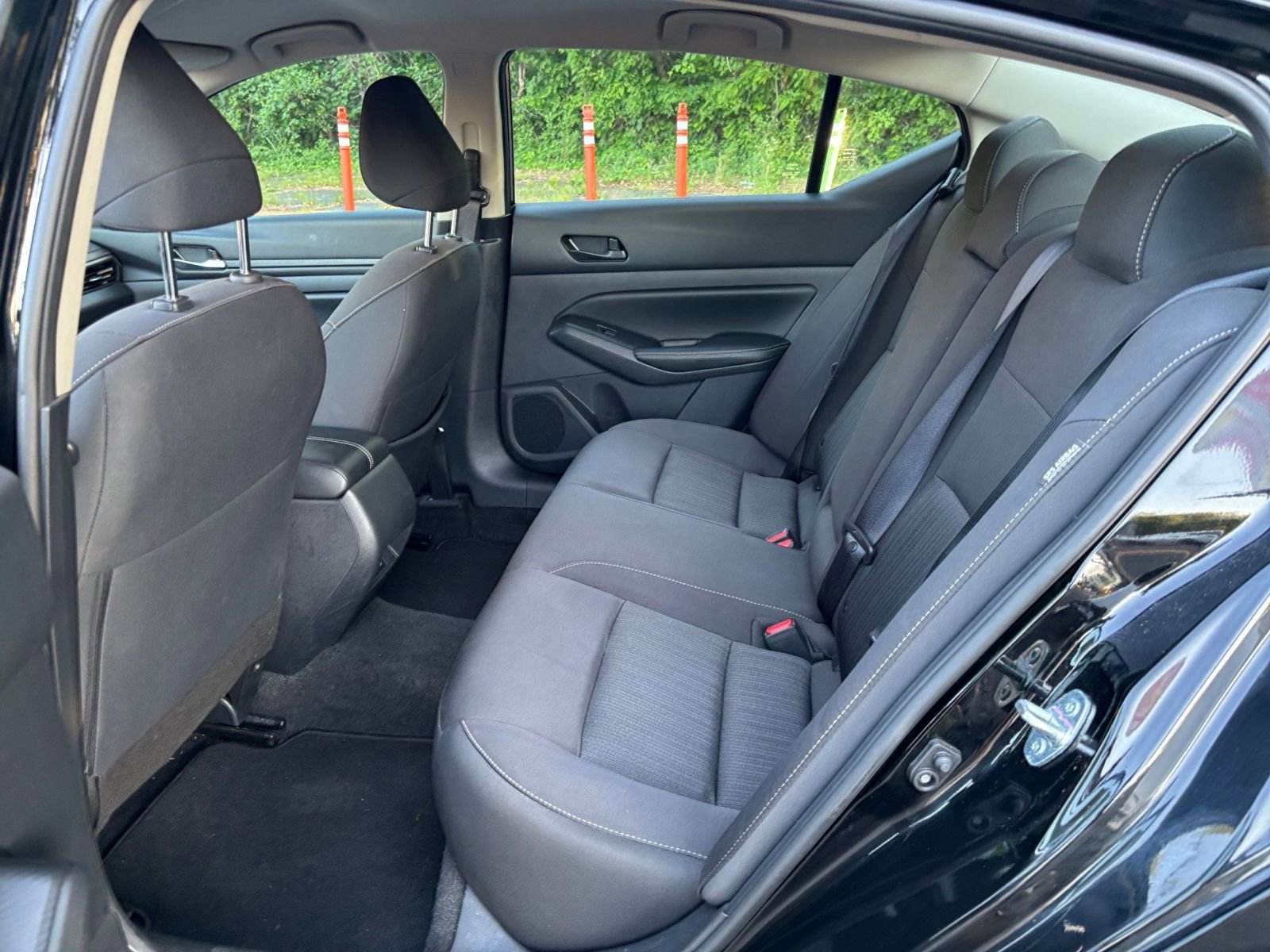 Used 2025 Nissan Altima 2.5 SV FWD image 25
