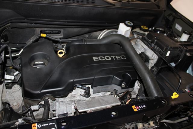 Used 2020 Chevrolet Equinox LT w/ Driver Convenience Package FWD image 28