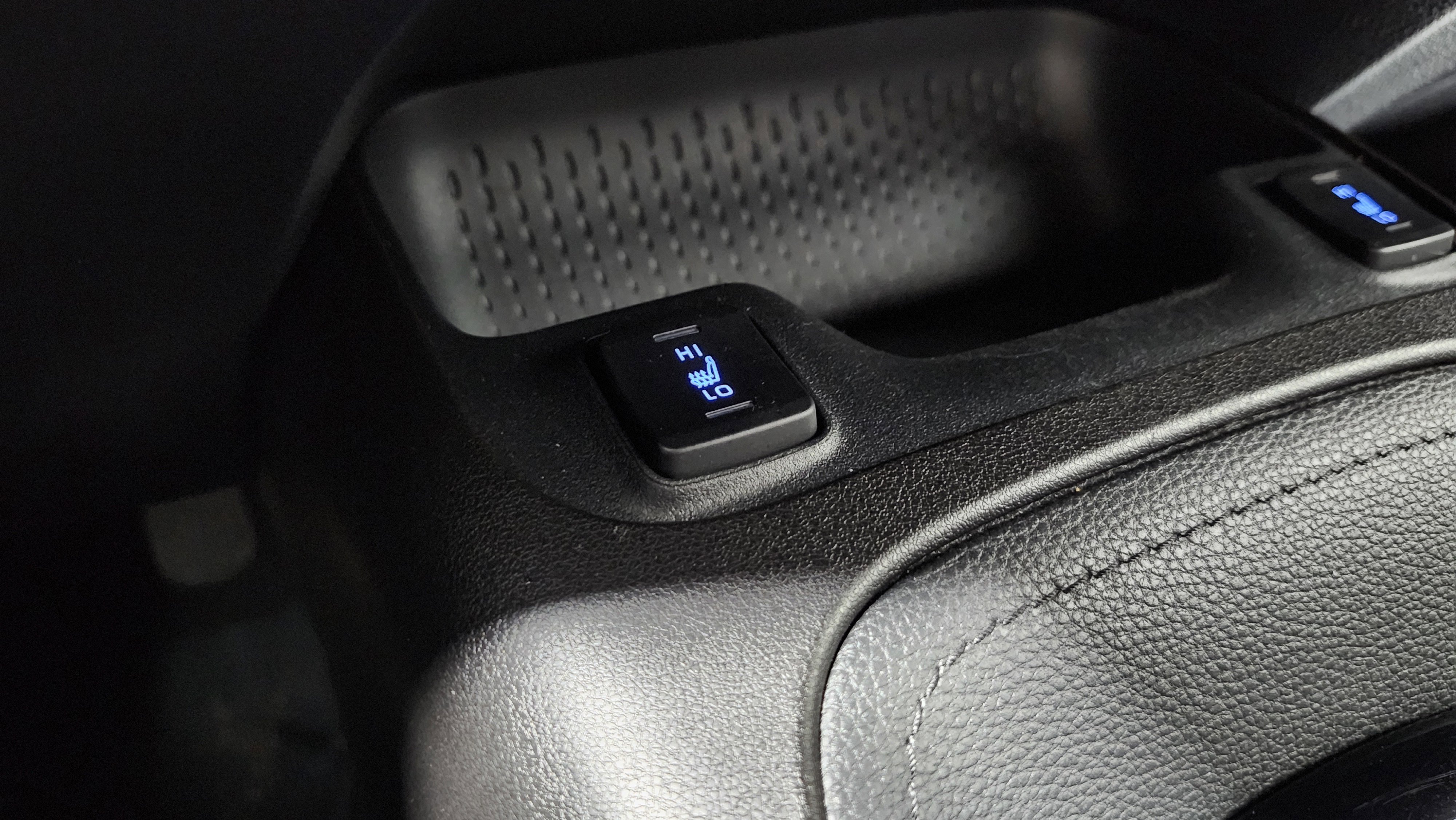 Used 2020 Toyota Corolla XLE image 9