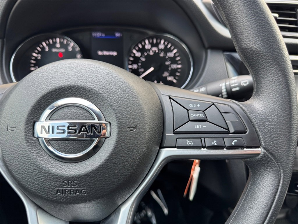 Used 2020 Nissan Rogue S image 24
