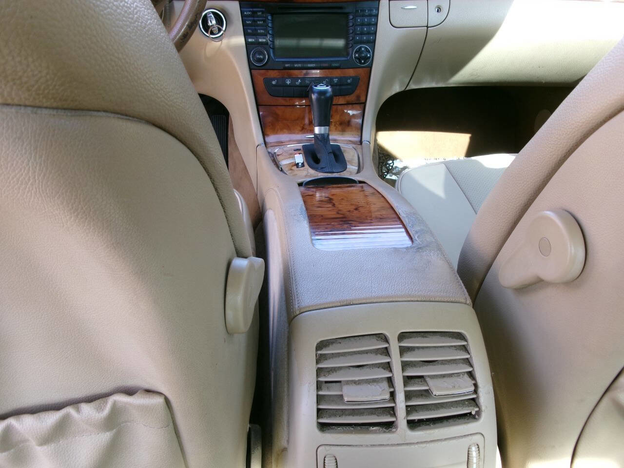 Used 2008 Mercedes-Benz E 320 BlueTEC Sedan image 20