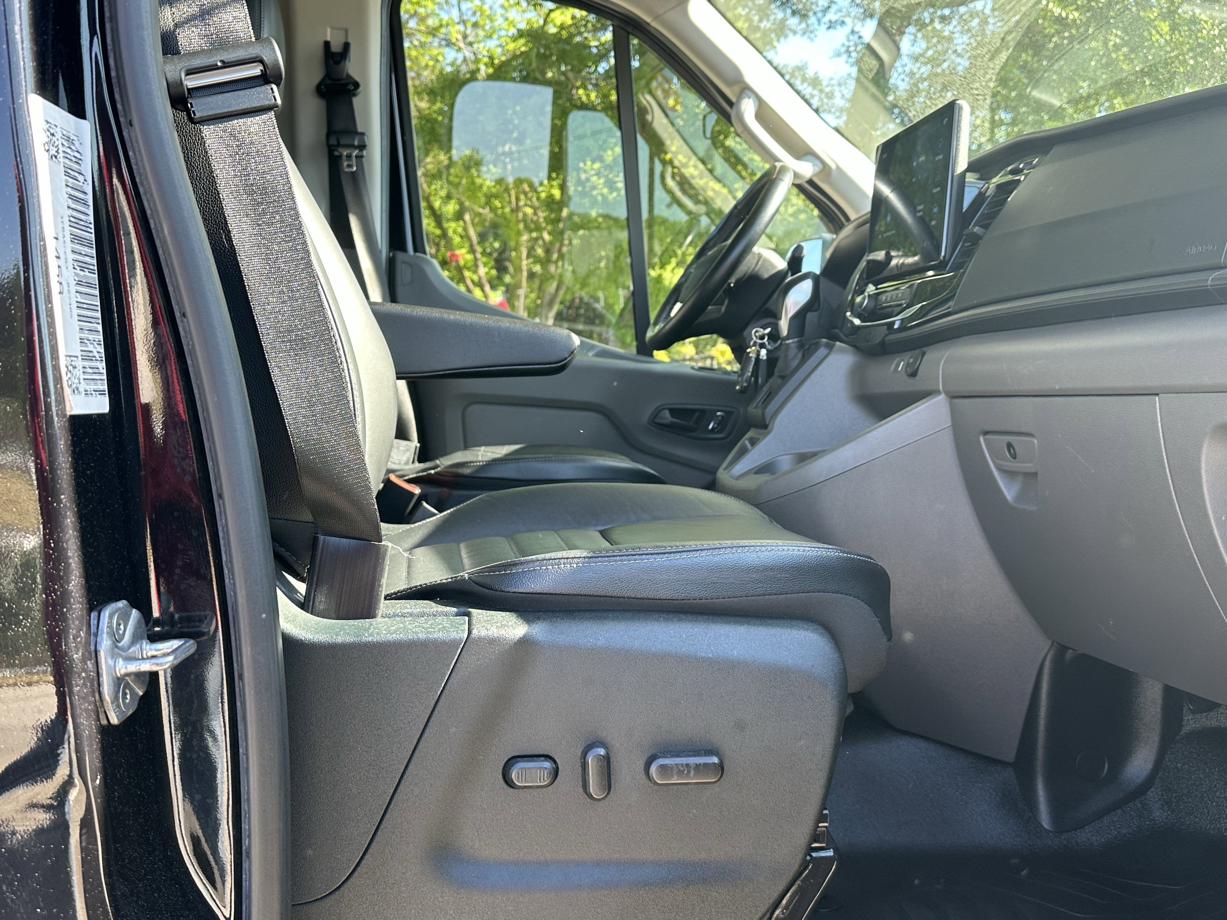 Used 2023 Ford Transit 350 XLT RWD image 16