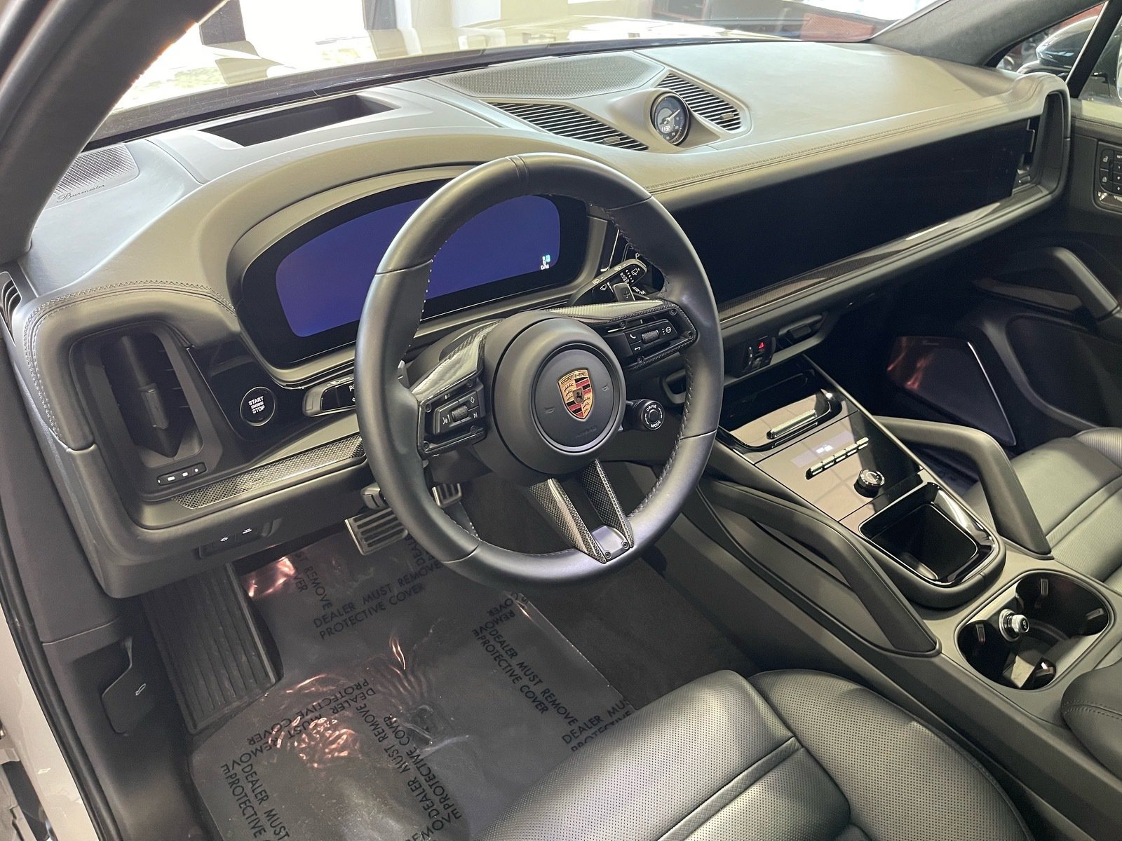 Used 2025 Porsche Cayenne GTS AWD/4WD image 25