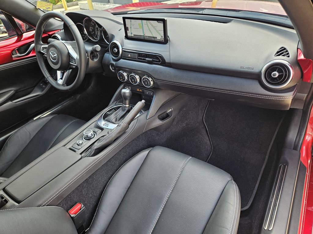 Used 2025 MAZDA MX-5 Miata RF Grand Touring RWD image 13