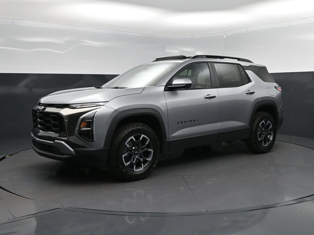 New 2026 Chevrolet Equinox ACTIV w/ Convenience Package III FWD image 3