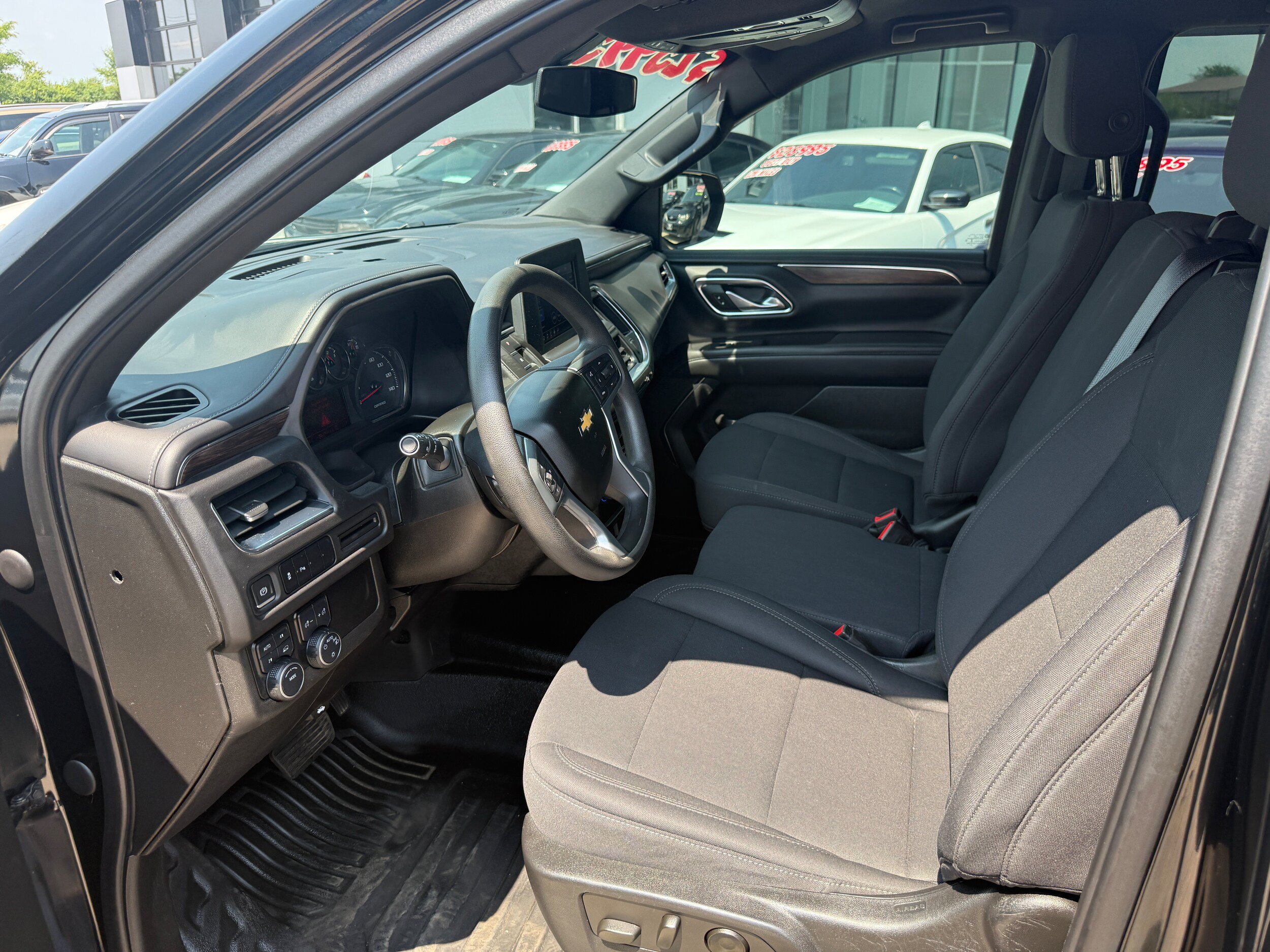 Used 2023 Chevrolet Tahoe 4WD image 10