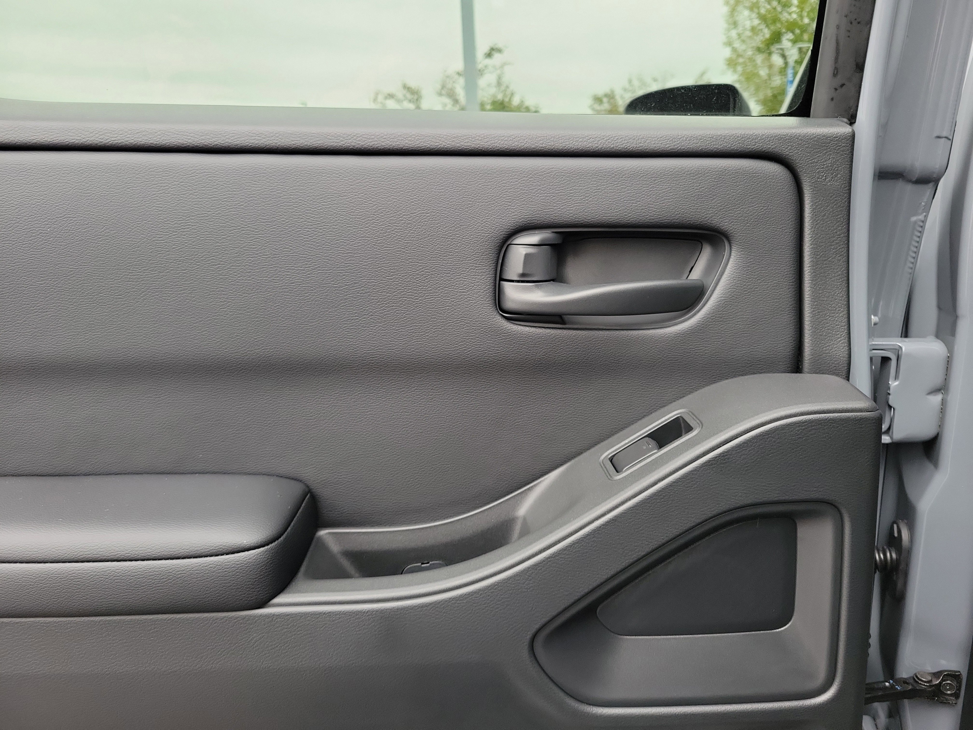 New 2026 Nissan Frontier SV w/ Tow Package image 12