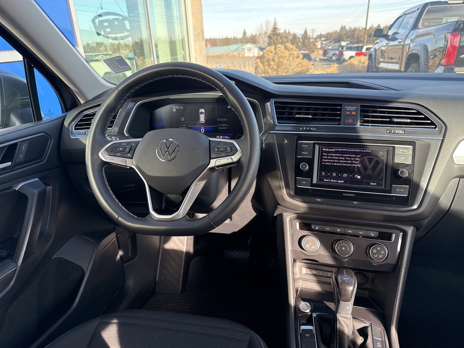 Used 2024 Volkswagen Tiguan S image 10