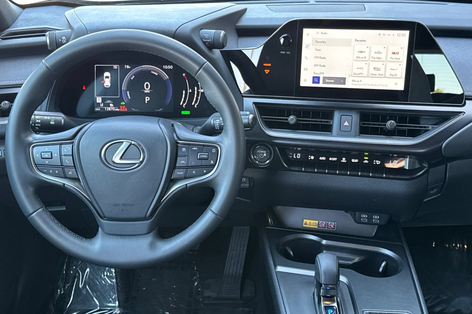 Used 2025 Lexus UX 300h FWD w/ Accessory Package (Z2) image 15
