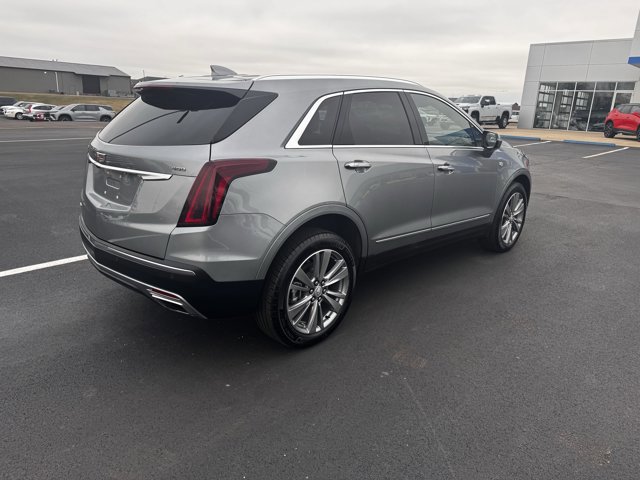 Used 2025 Cadillac XT5 Premium Luxury image 2