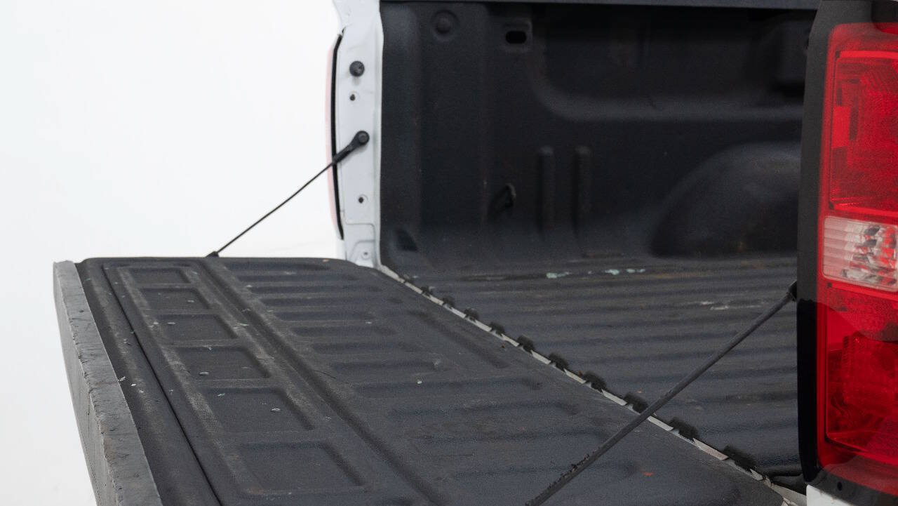Used 2018 Chevrolet Silverado 1500 W/T RWD image 71