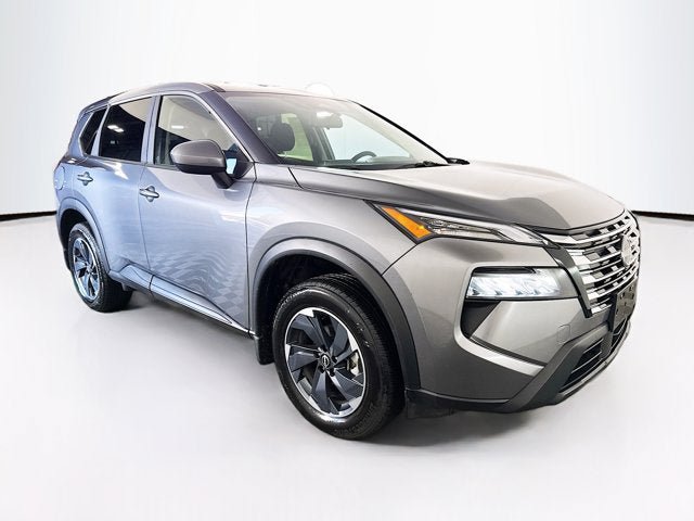 Certified 2026 Nissan Rogue SV AWD/4WD image 3