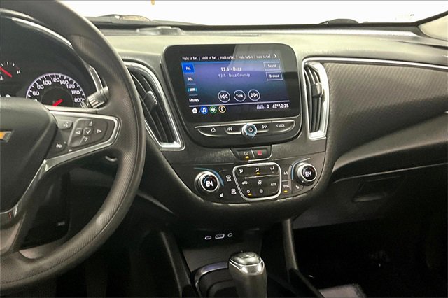 Used 2020 Chevrolet Malibu LT image 9