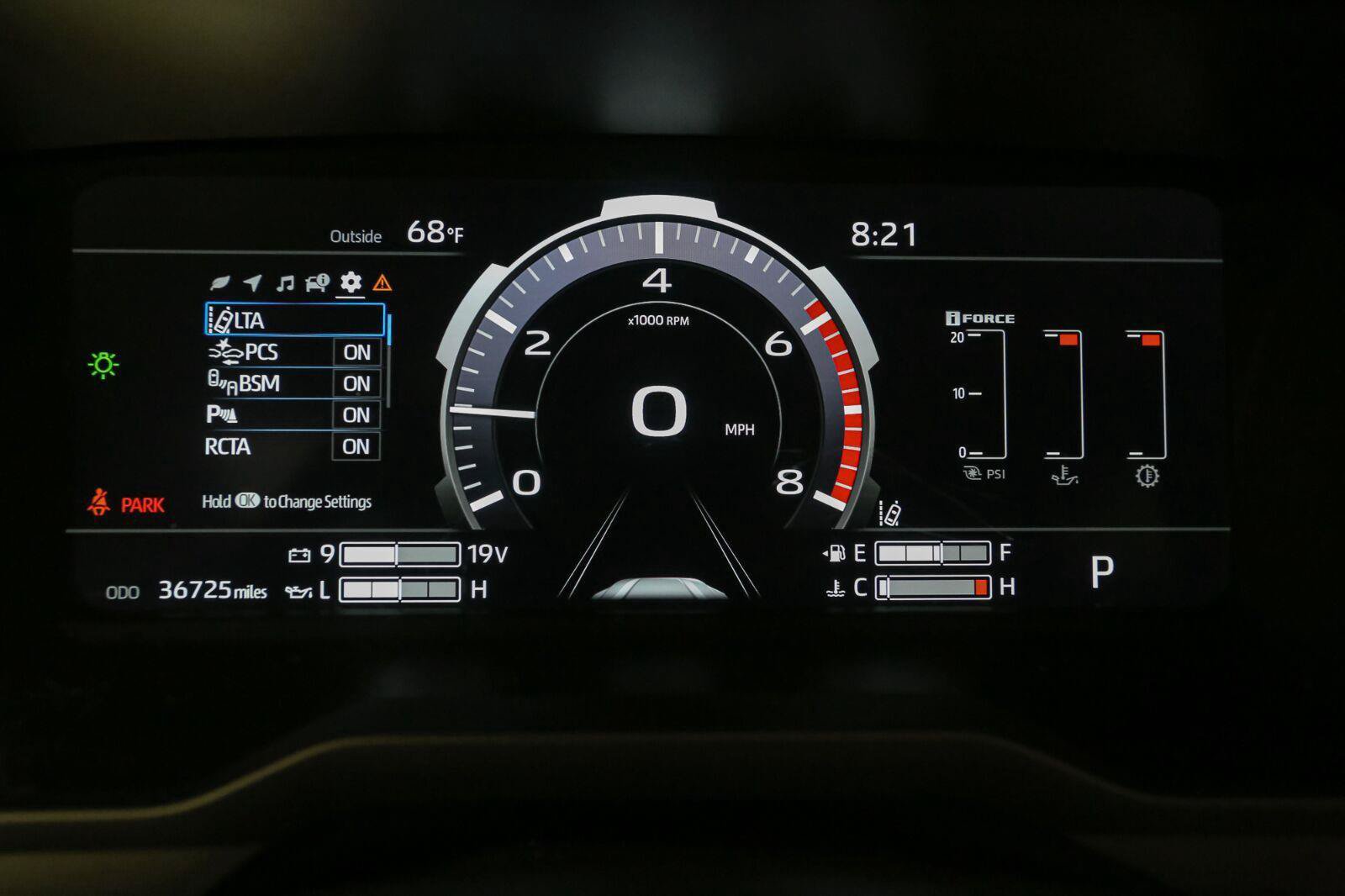 Used 2024 Toyota Tundra Limited AWD/4WD image 34