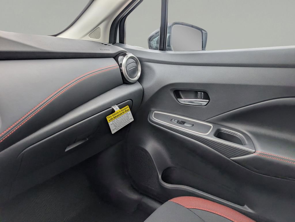 New 2025 Nissan Versa SR w/ Trunk Package image 29