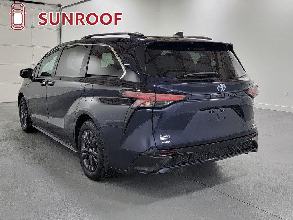 Certified 2024 Toyota Sienna XSE AWD/4WD image 6
