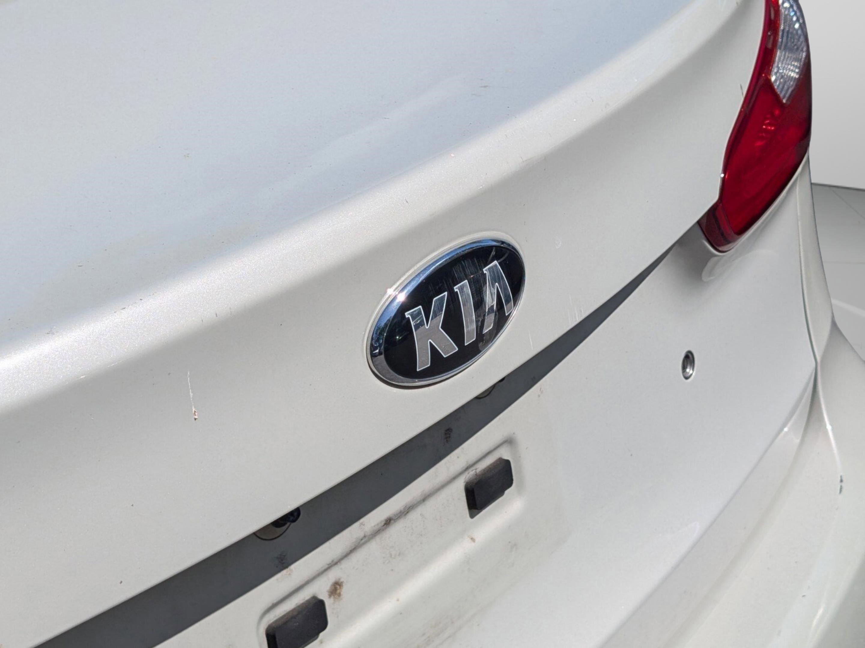 Used 2015 Kia Forte LX FWD image 19