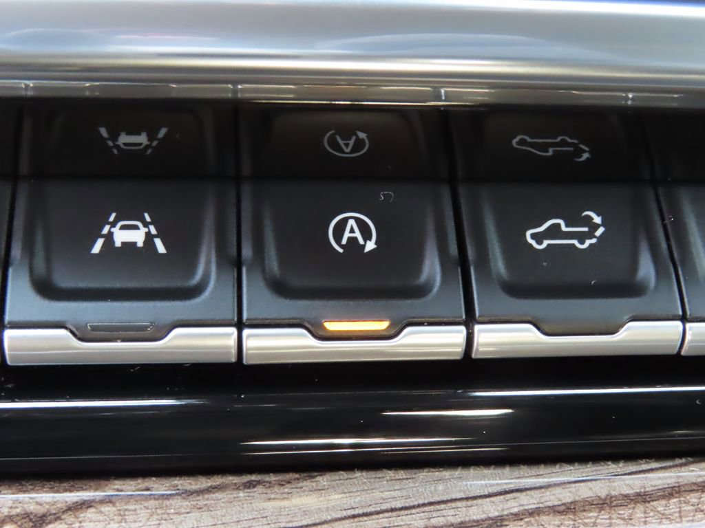 Used 2022 Chevrolet Silverado 1500 LT w/ Protection Package image 9