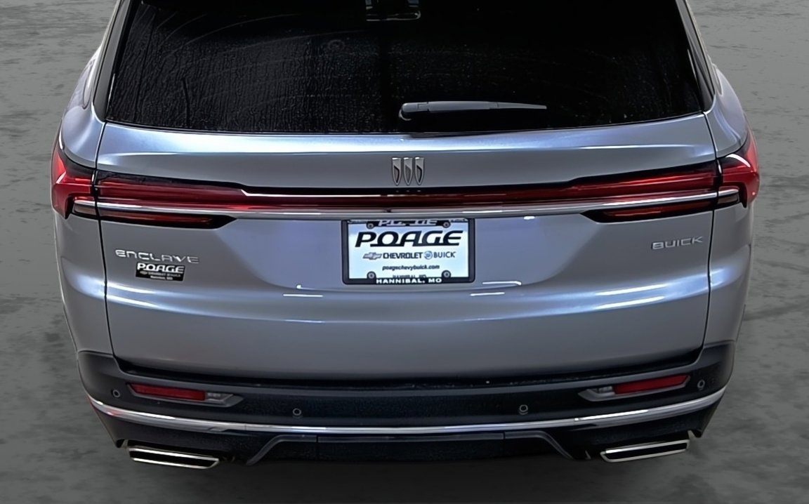 Used 2025 Buick Enclave Preferred image 11