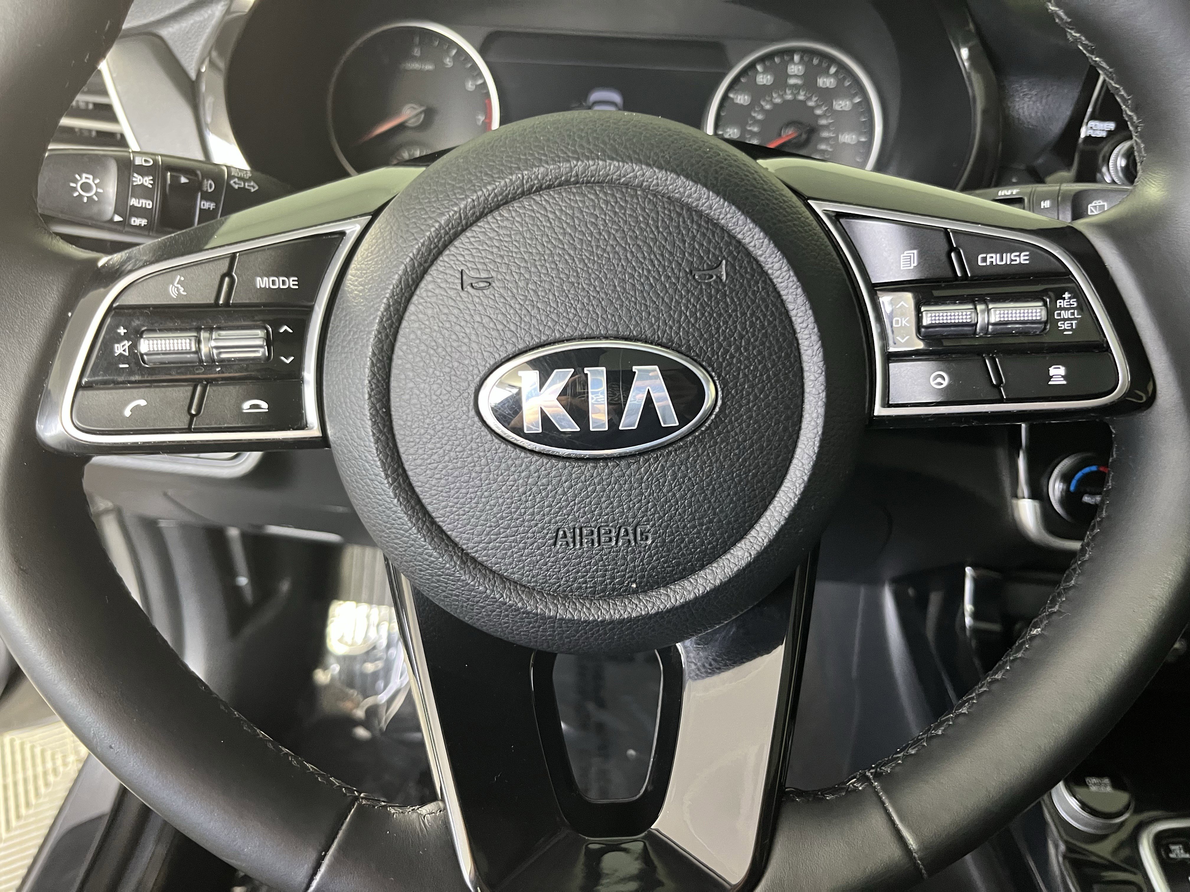Used 2021 Kia Seltos SX w/ SX Sunroof Package AWD/4WD image 17