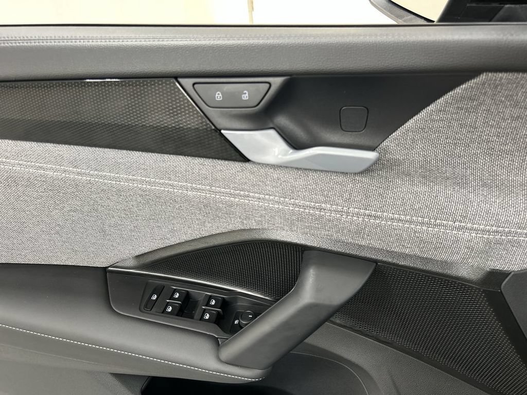 Certified 2026 Volkswagen Tiguan S AWD/4WD image 11