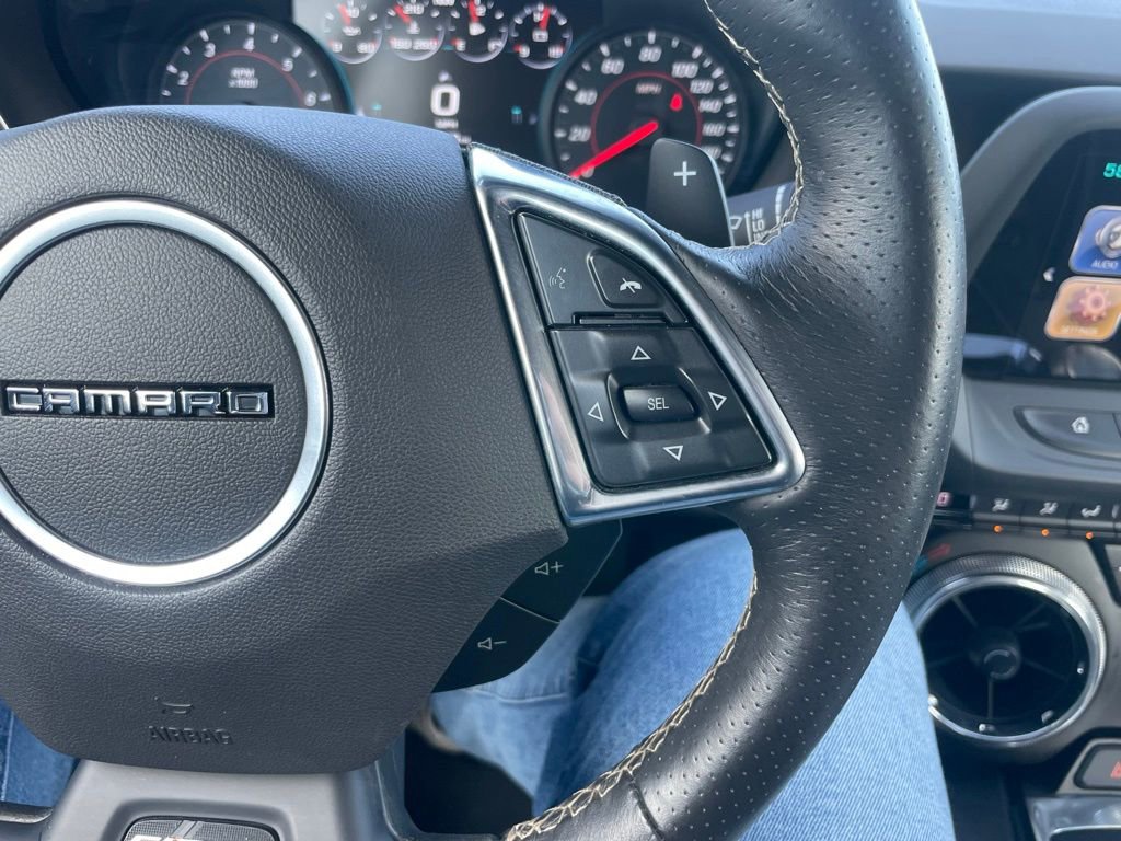 Used 2017 Chevrolet Camaro SS RWD image 21