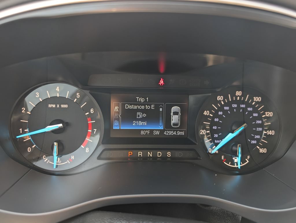 Used 2015 Ford Fusion SE w/ Equipment Group 201A FWD image 25