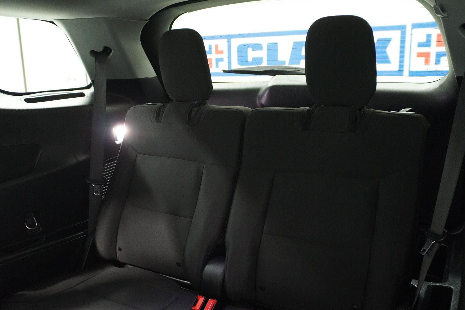 Used 2023 Ford Explorer XLT RWD image 27