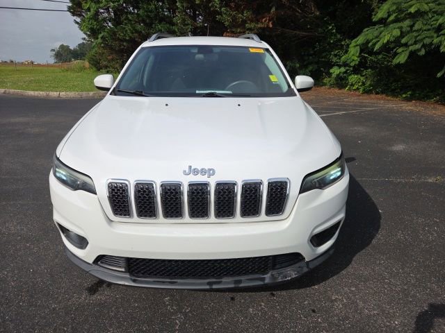 Used 2019 Jeep Cherokee Latitude w/ Popular Appearance Group FWD image 2