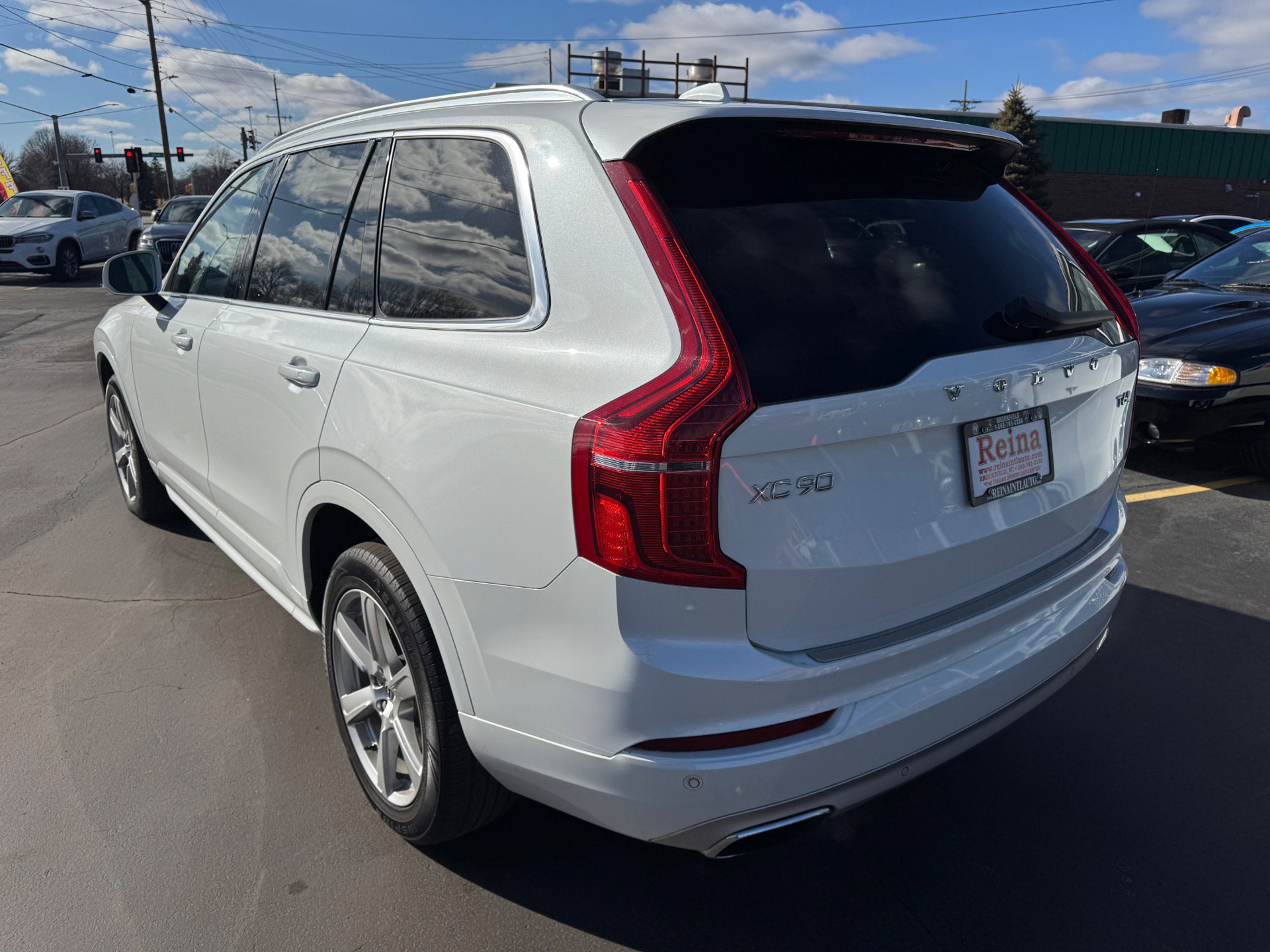 Used 2020 Volvo XC90 T6 Momentum AWD/4WD image 10
