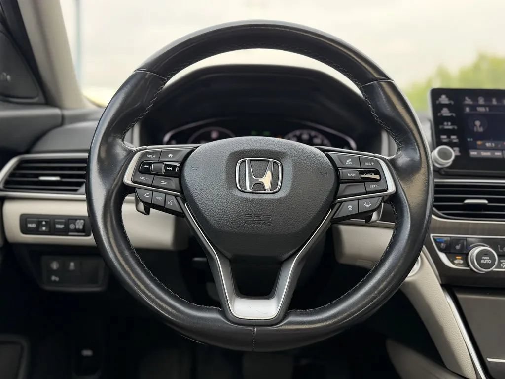 Used 2020 Honda Accord Touring image 14