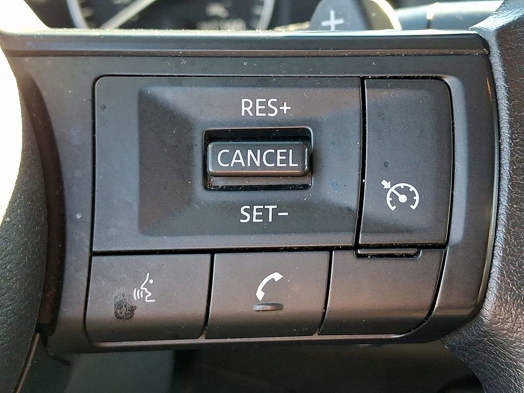 Used 2024 Nissan Rogue S image 21